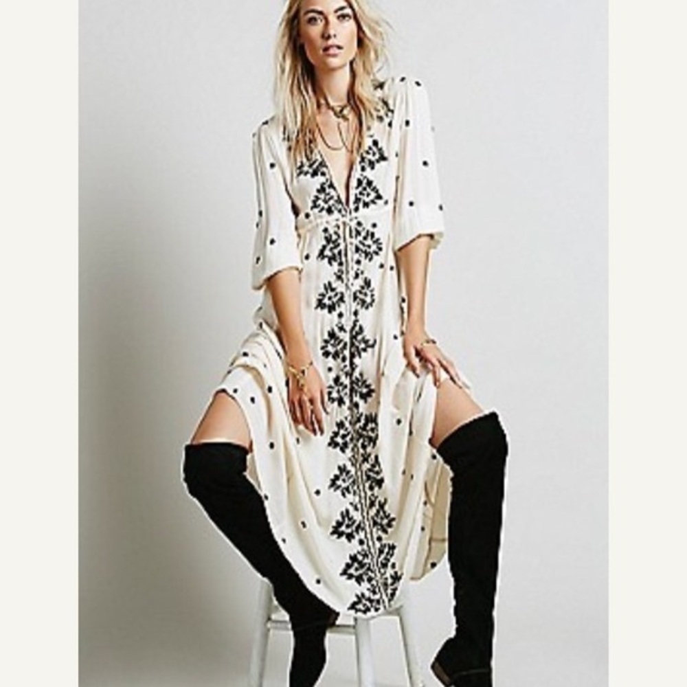 SOLD OUT Free People Embroidered Fable Dress Sz M